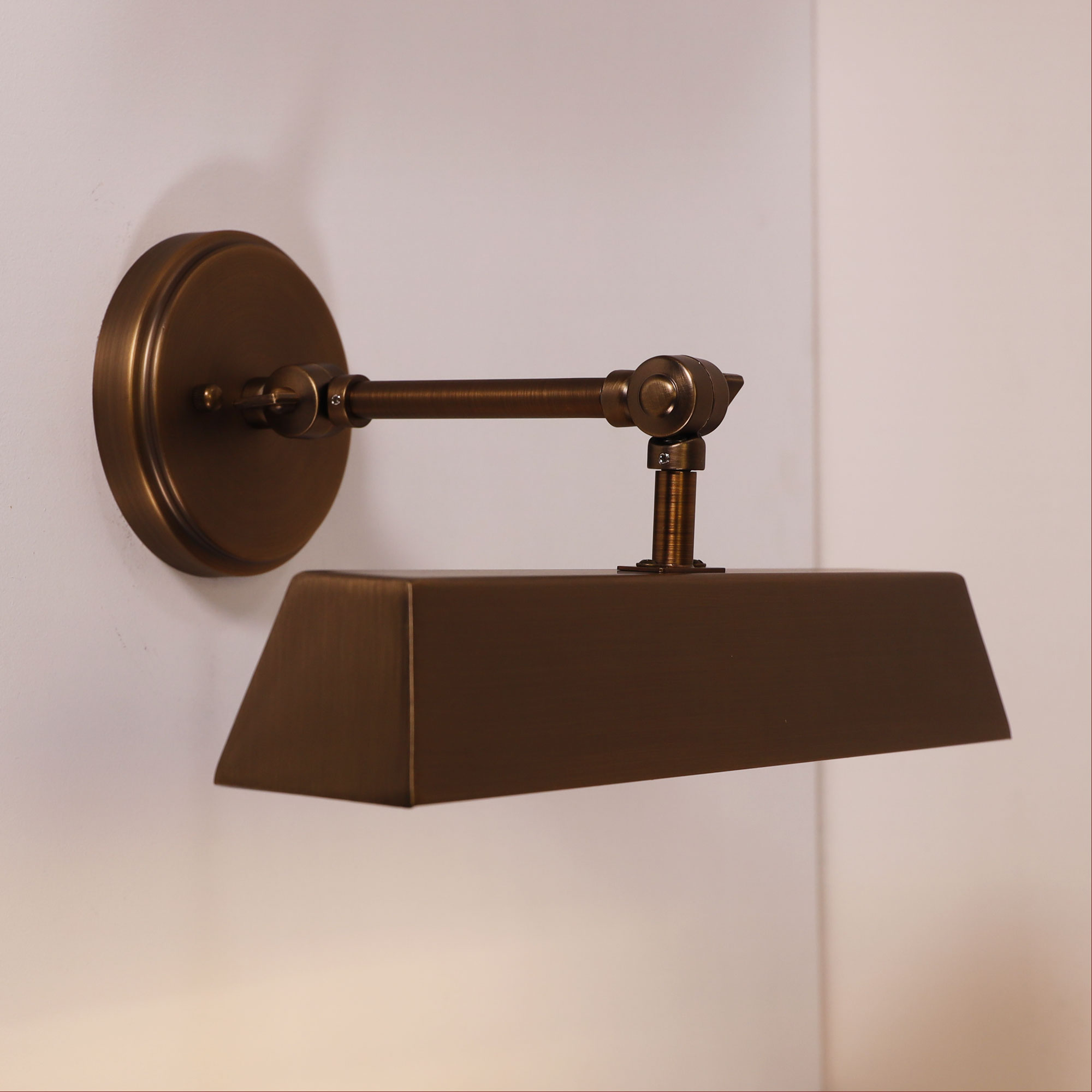 LOXBY BRONZE - Image 2